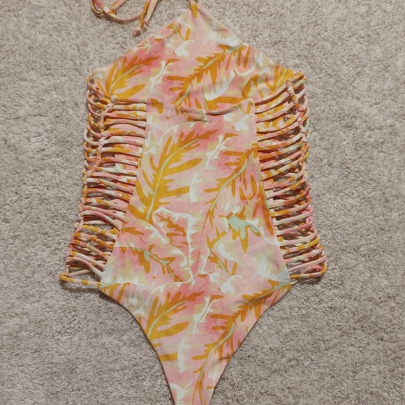 STONE FOX 'Fella' One Piece Swimsuit in Hot Tropix - Picture 4 of 9